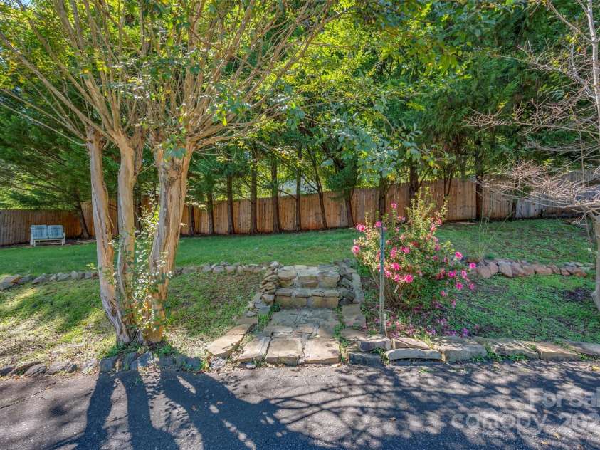 1280 Henderson Road, Tryon, NC 28782.  MLS# CAR4304238, YatesRealty ID 14886. 