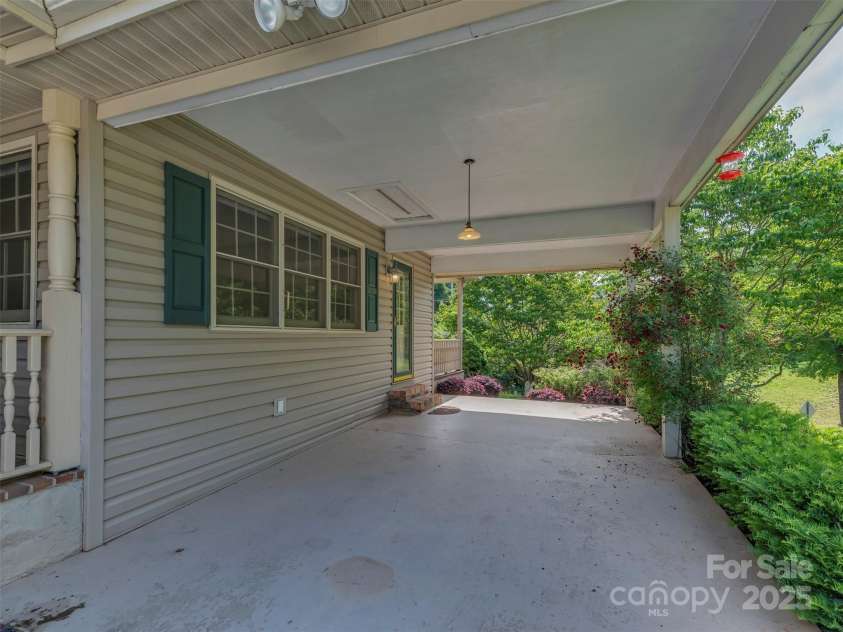1280 Henderson Road, Tryon, NC 28782.  MLS# CAR4304238, YatesRealty ID 14886. 