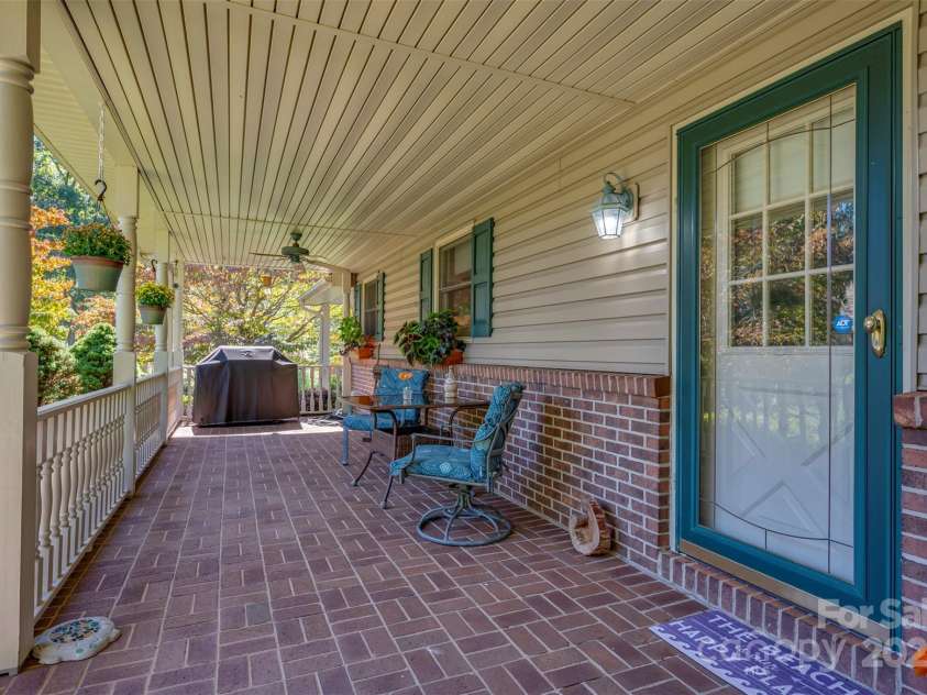 1280 Henderson Road, Tryon, NC 28782.  MLS# CAR4304238, YatesRealty ID 14886. 