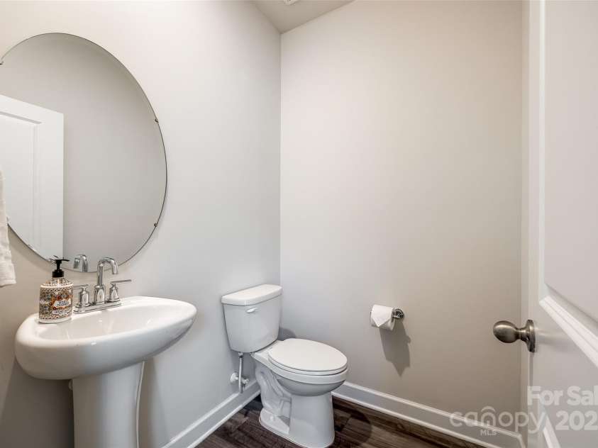 13210 Kenworth Road, Charlotte, NC 28278.  MLS# CAR4249081, YatesRealty ID 14887. 