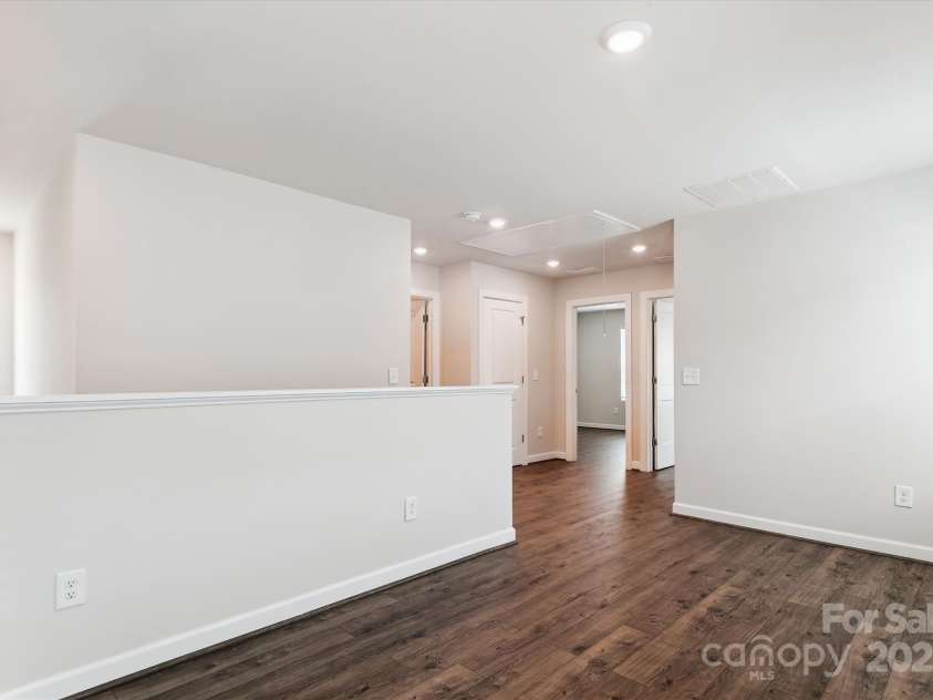 13210 Kenworth Road, Charlotte, NC 28278.  MLS# CAR4249081, YatesRealty ID 14887. Loft