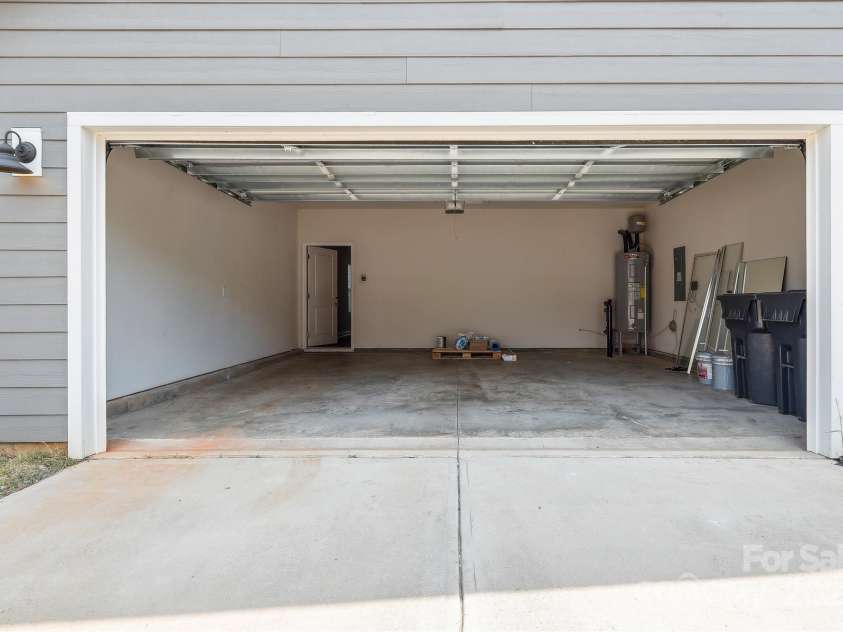 13210 Kenworth Road, Charlotte, NC 28278.  MLS# CAR4249081, YatesRealty ID 14887. Two Car Garage