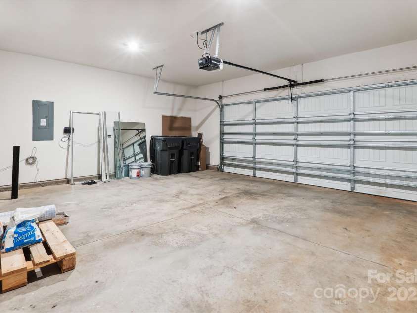 13210 Kenworth Road, Charlotte, NC 28278.  MLS# CAR4249081, YatesRealty ID 14887. Two Car Garage