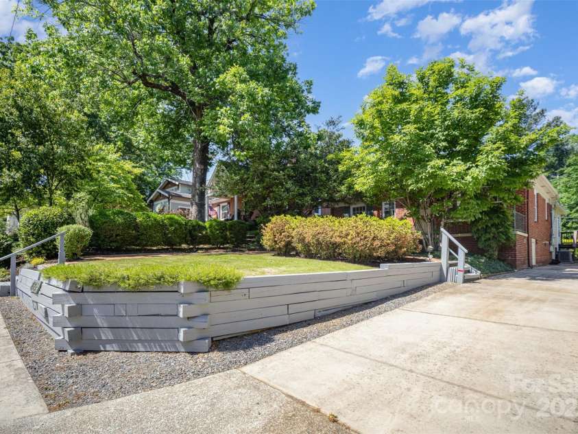 2125 Chatham Avenue, Charlotte, NC 28205.  MLS# CAR4251223, YatesRealty ID 14888. 