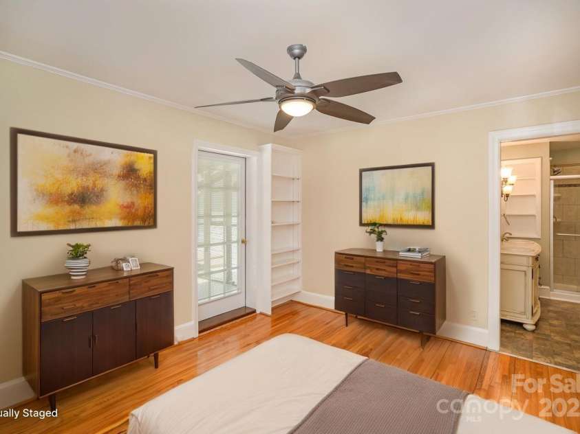 2125 Chatham Avenue, Charlotte, NC 28205.  MLS# CAR4251223, YatesRealty ID 14888. 