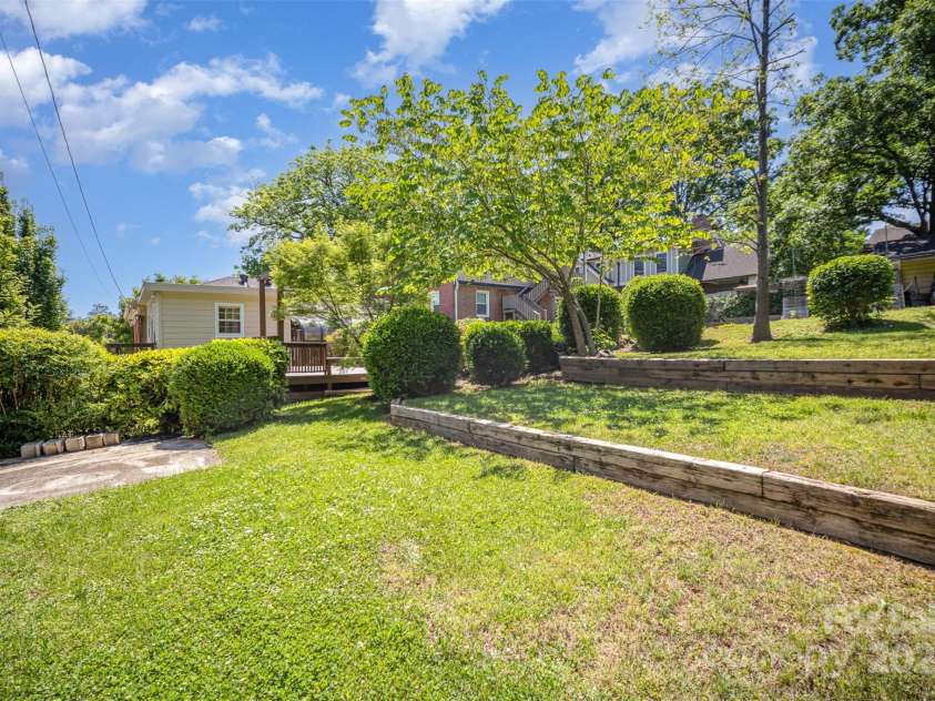 2125 Chatham Avenue, Charlotte, NC 28205.  MLS# CAR4251223, YatesRealty ID 14888. 