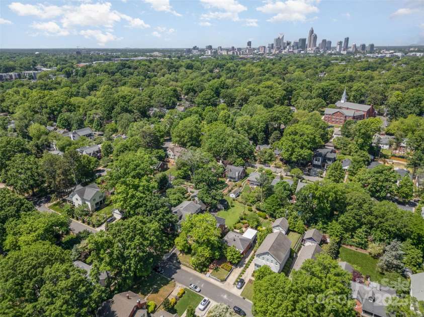 2125 Chatham Avenue, Charlotte, NC 28205.  MLS# CAR4251223, YatesRealty ID 14888. 