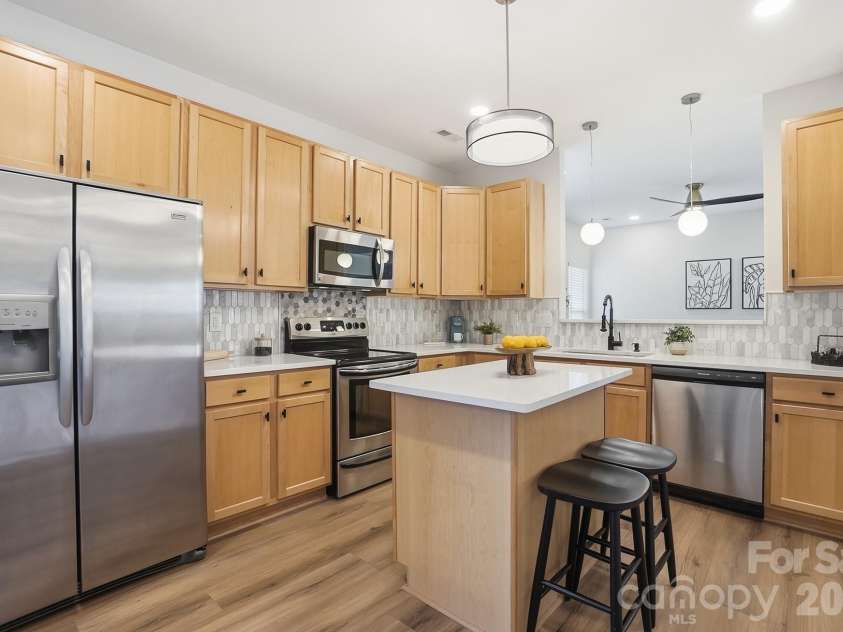 6573 Long Nook Lane, Charlotte, NC 28079.  MLS# CAR4349157, YatesRealty ID 14888. 