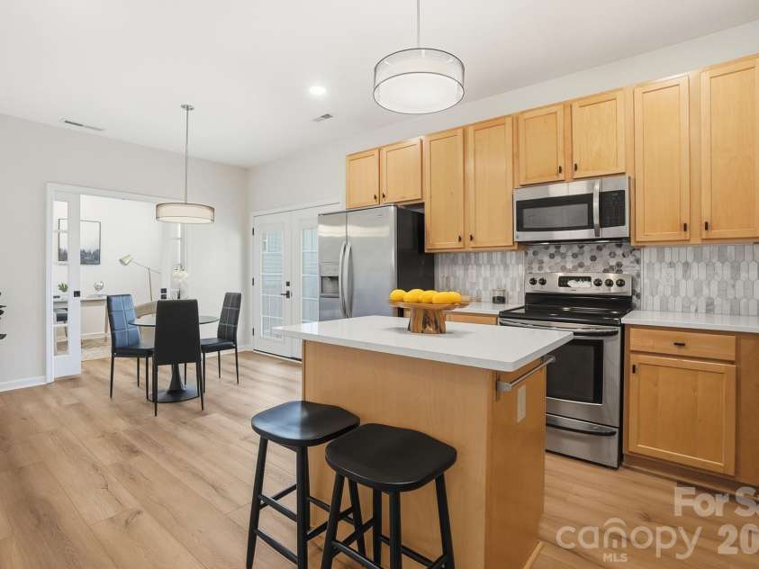 6573 Long Nook Lane, Charlotte, NC 28079.  MLS# CAR4349157, YatesRealty ID 14888. 