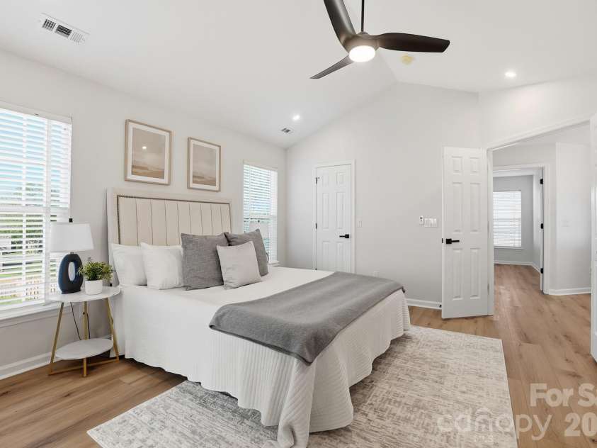 6573 Long Nook Lane, Charlotte, NC 28079.  MLS# CAR4349157, YatesRealty ID 14888. 