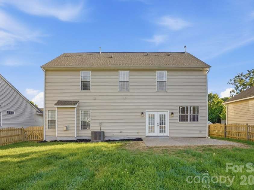 6573 Long Nook Lane, Charlotte, NC 28079.  MLS# CAR4349157, YatesRealty ID 14888. 