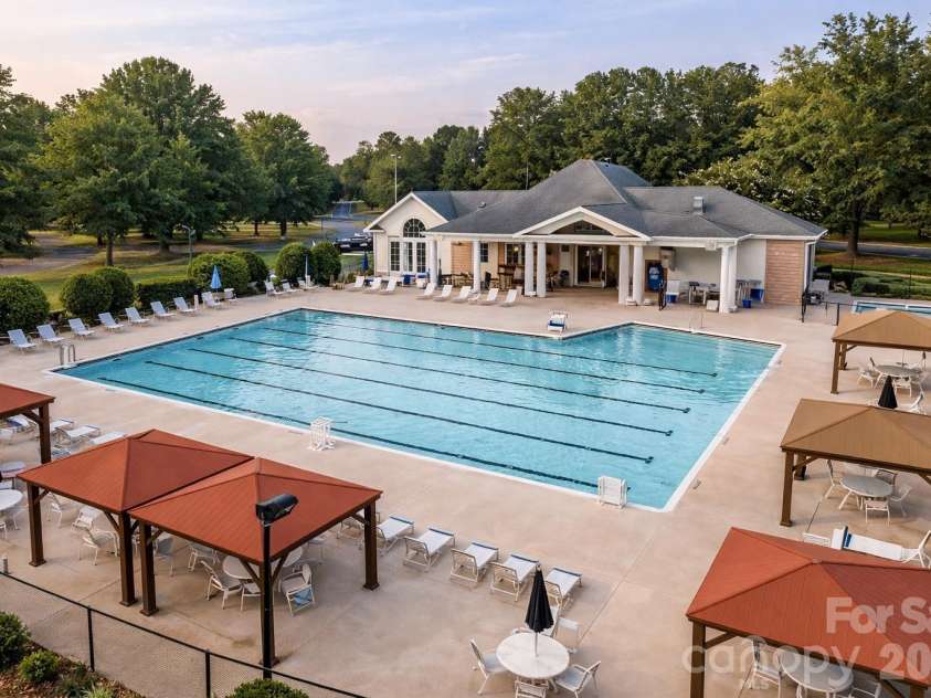 6573 Long Nook Lane, Charlotte, NC 28079.  MLS# CAR4349157, YatesRealty ID 14888. 