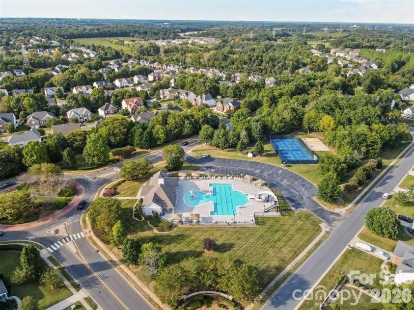 6573 Long Nook Lane, Charlotte, NC 28079.  MLS# CAR4349157, YatesRealty ID 14888. 