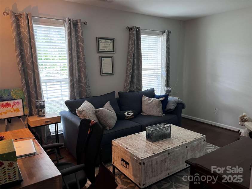 10011 Spring Park Drive, Charlotte, NC 28269.  MLS# CAR4253717, YatesRealty ID 14889. 