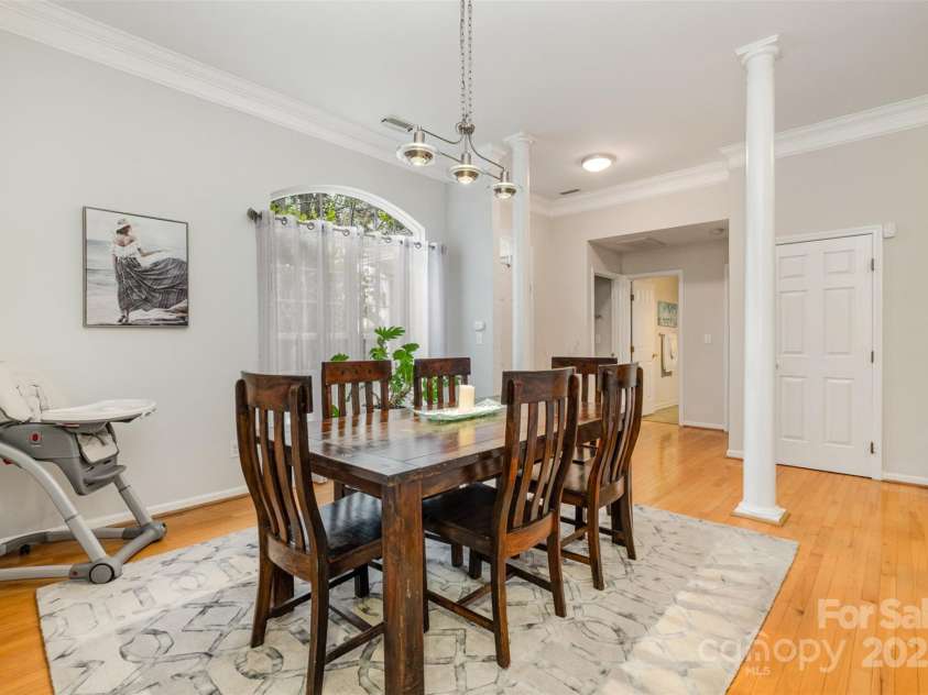 10011 Spring Park Drive, Charlotte, NC 28269.  MLS# CAR4253717, YatesRealty ID 14889. 