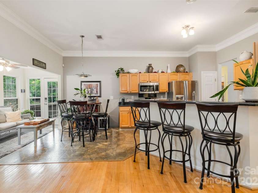 10011 Spring Park Drive, Charlotte, NC 28269.  MLS# CAR4253717, YatesRealty ID 14889. 