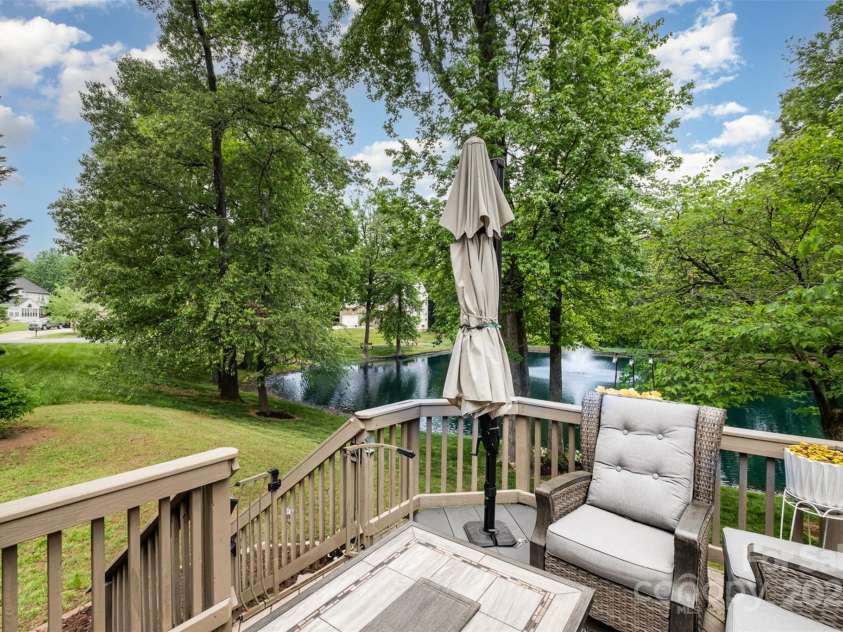 10011 Spring Park Drive, Charlotte, NC 28269.  MLS# CAR4253717, YatesRealty ID 14889. 