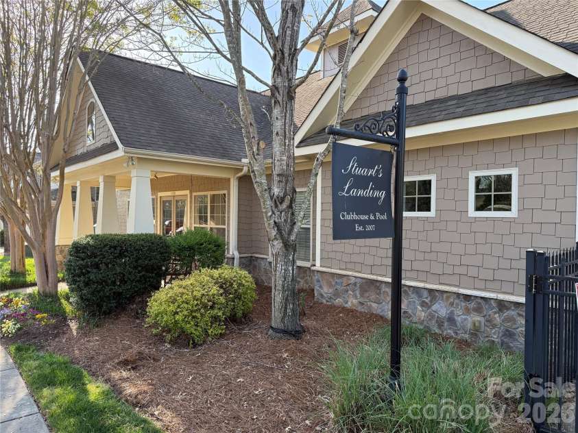 1134 Stuarts Landing Drive, Cramerton, NC 28032.  MLS# CAR4371102, YatesRealty ID 14889. 