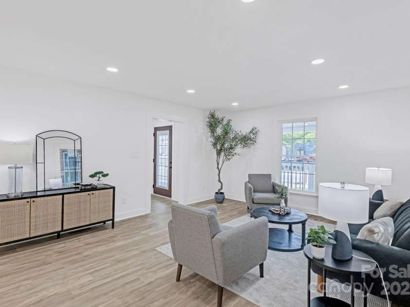 1712 Main Street, Salisbury, NC 28144.  MLS# CAR4252851, YatesRealty ID 14890. 