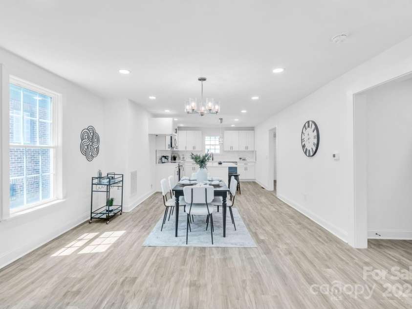 1712 Main Street, Salisbury, NC 28144.  MLS# CAR4252851, YatesRealty ID 14890. 