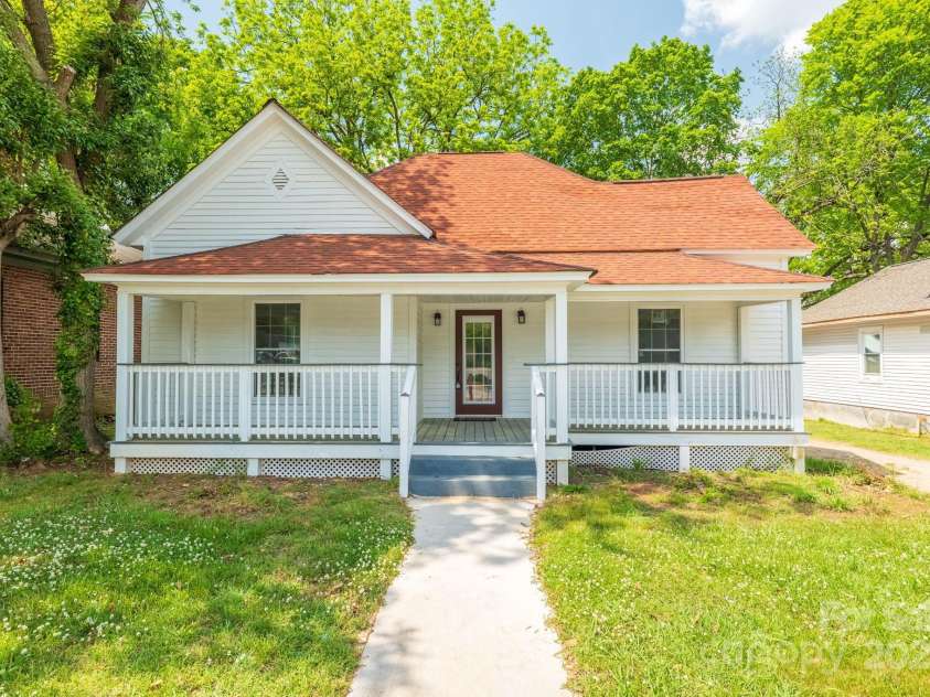 1712 Main Street, Salisbury, NC 28144.  MLS# CAR4252851, YatesRealty ID 14890. 