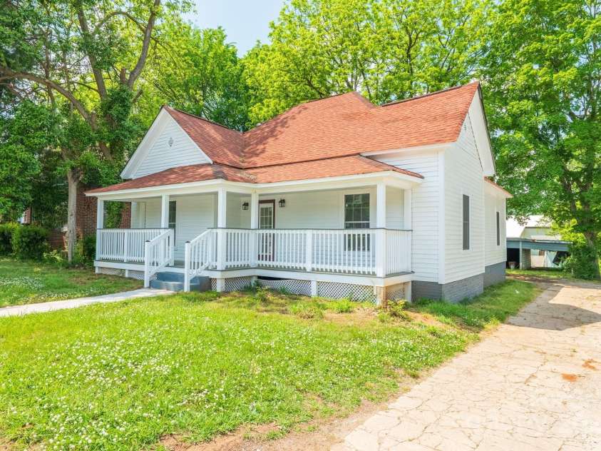 1712 Main Street, Salisbury, NC 28144.  MLS# CAR4252851, YatesRealty ID 14890. 