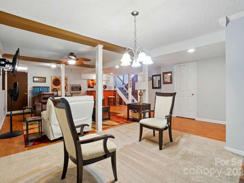6221 Thermal Road, Charlotte, NC 28211.  MLS# CAR4255283, YatesRealty ID 14891. 
