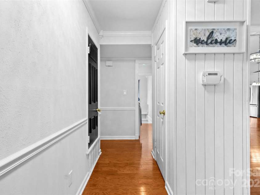 6221 Thermal Road, Charlotte, NC 28211.  MLS# CAR4320750, YatesRealty ID 14891. 