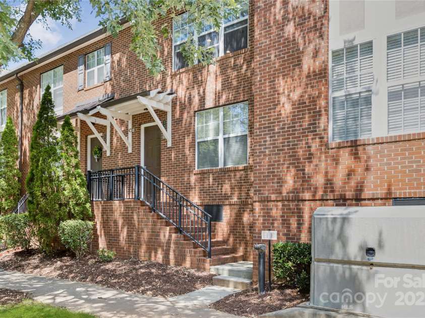 120F Steinbeck Way, Mooresville, NC 28117.  MLS# CAR4258750, YatesRealty ID 14892. Steinbeck Way entrance