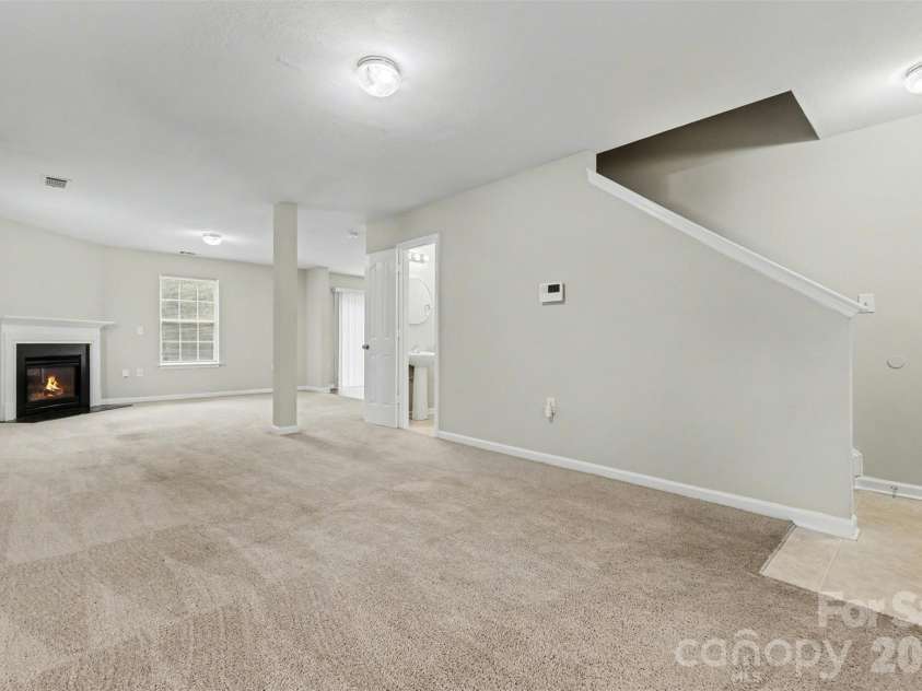2100 Cranberry Woods Court, Charlotte, NC 28208.  MLS# CAR4366878, YatesRealty ID 14892. 