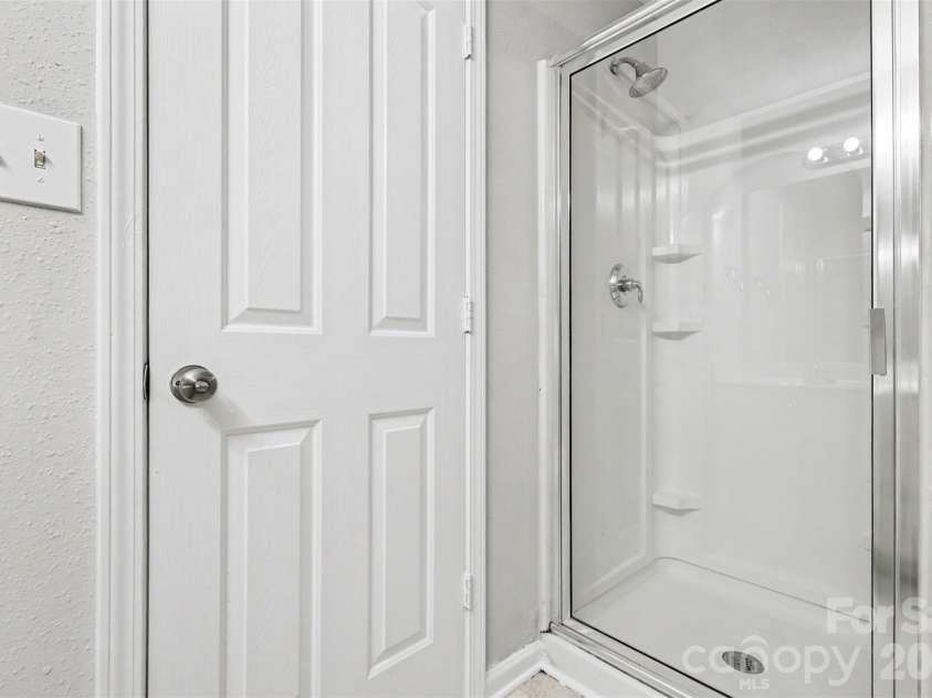 2100 Cranberry Woods Court, Charlotte, NC 28208.  MLS# CAR4366878, YatesRealty ID 14892. 
