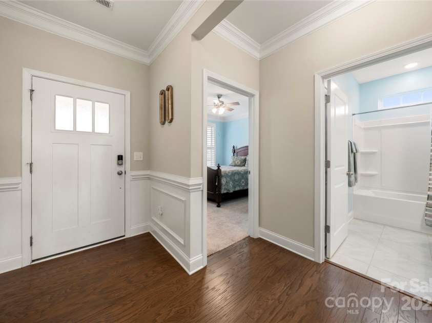 274 Robinwood Lane, Lake Wylie, SC 29710.  MLS# CAR4259821, YatesRealty ID 14894. 