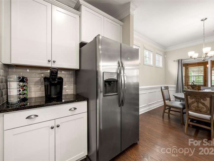 274 Robinwood Lane, Lake Wylie, SC 29710.  MLS# CAR4259821, YatesRealty ID 14894. 