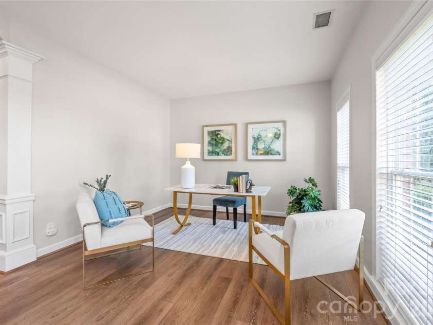 936 Timber Knoll Drive, Matthews, NC 28105.  MLS# CAR4368324, YatesRealty ID 14894. 