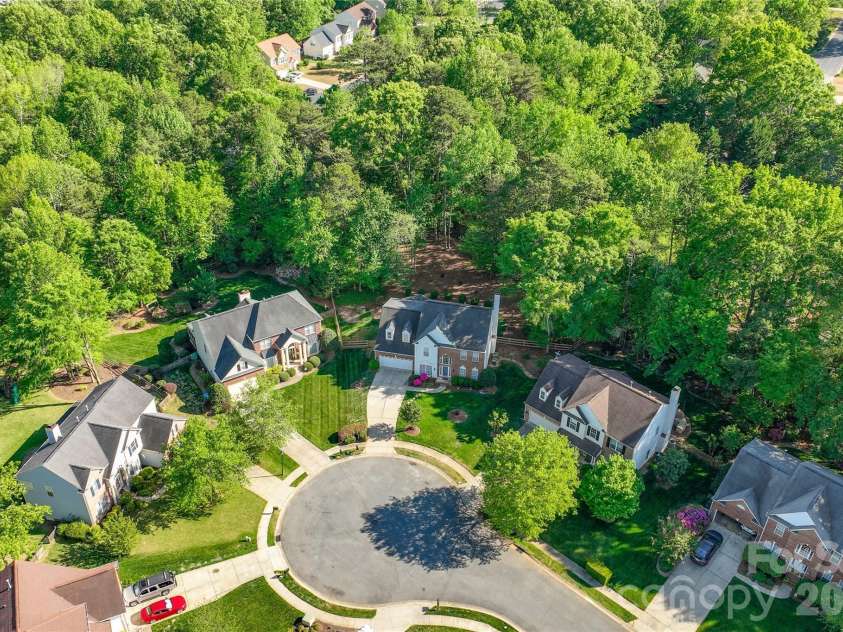 936 Timber Knoll Drive, Matthews, NC 28105.  MLS# CAR4368324, YatesRealty ID 14894. 