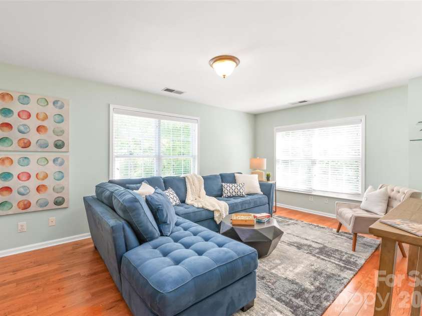 936 Timber Knoll Drive, Matthews, NC 28105.  MLS# CAR4368324, YatesRealty ID 14894. 