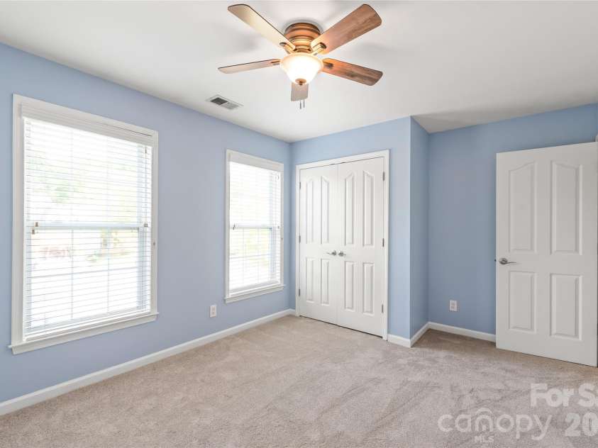 936 Timber Knoll Drive, Matthews, NC 28105.  MLS# CAR4368324, YatesRealty ID 14894. 