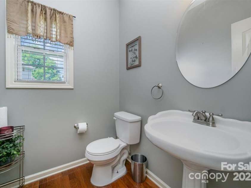 10515 Greenhead View Road, Charlotte, NC 28262.  MLS# CAR4258434, YatesRealty ID 14895. 
