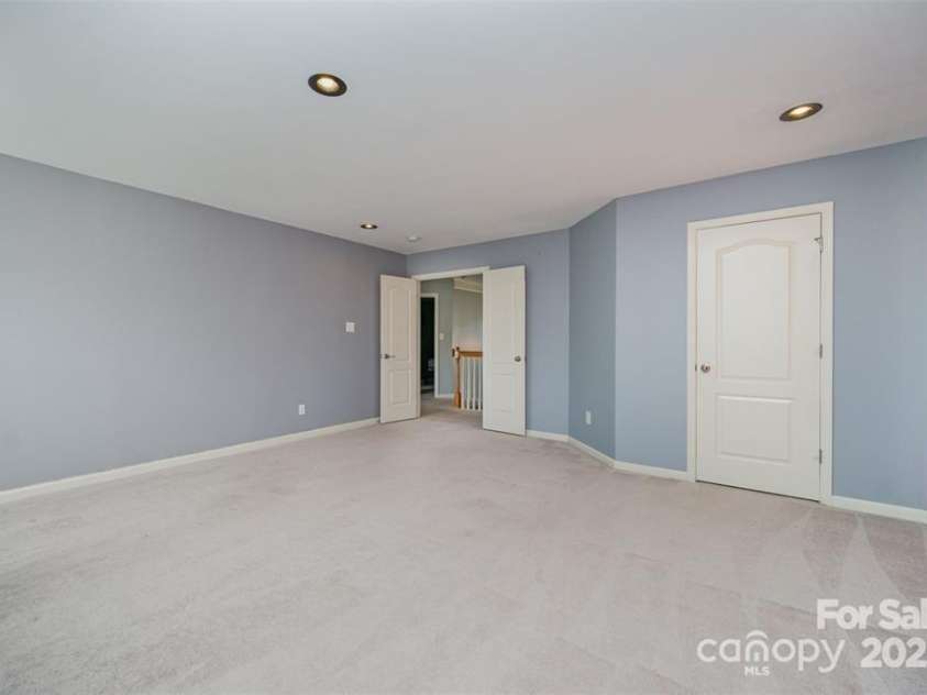 10515 Greenhead View Road, Charlotte, NC 28262.  MLS# CAR4258434, YatesRealty ID 14895. 