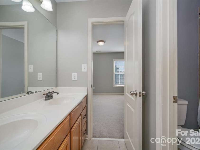 10515 Greenhead View Road, Charlotte, NC 28262.  MLS# CAR4258434, YatesRealty ID 14895. 