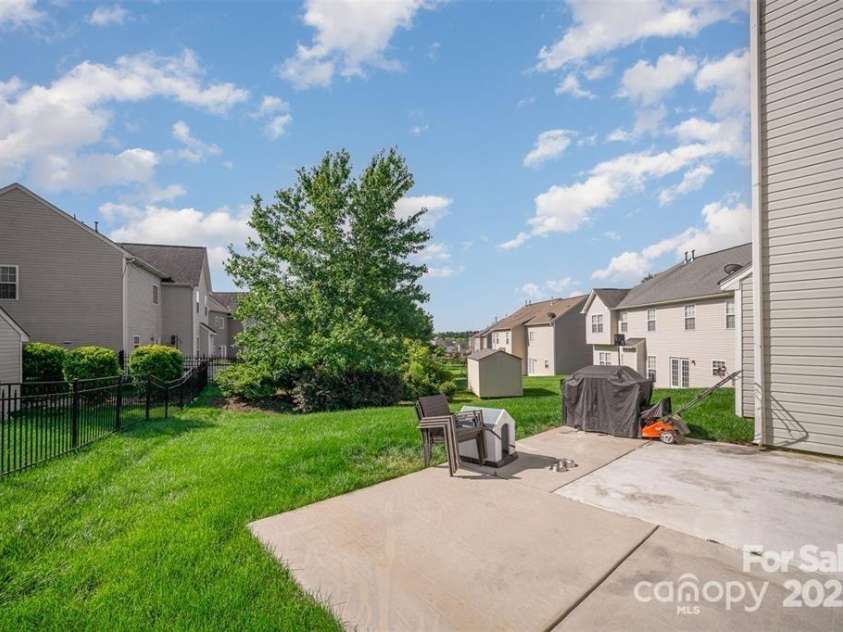 10515 Greenhead View Road, Charlotte, NC 28262.  MLS# CAR4258434, YatesRealty ID 14895. 