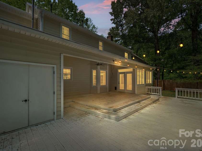 2726 Kirkholm Drive, Matthews, NC 28105.  MLS# CAR4370998, YatesRealty ID 14895. 