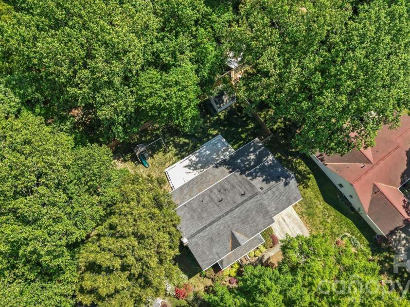 2726 Kirkholm Drive, Matthews, NC 28105.  MLS# CAR4370998, YatesRealty ID 14895. 