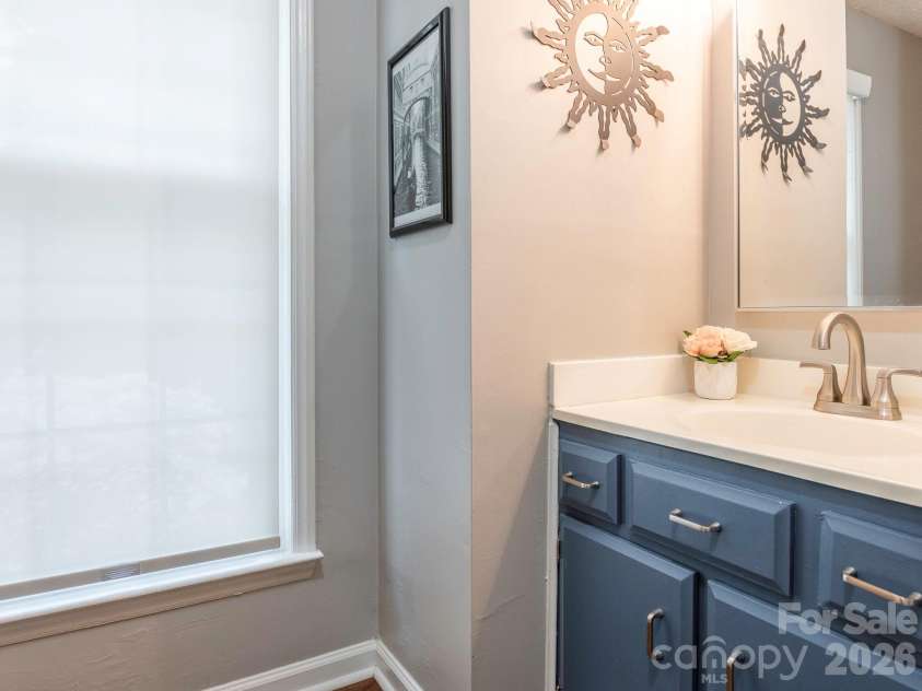 11628 Shandon Circle, Charlotte, NC 28226.  MLS# CAR4369077, YatesRealty ID 14896. 