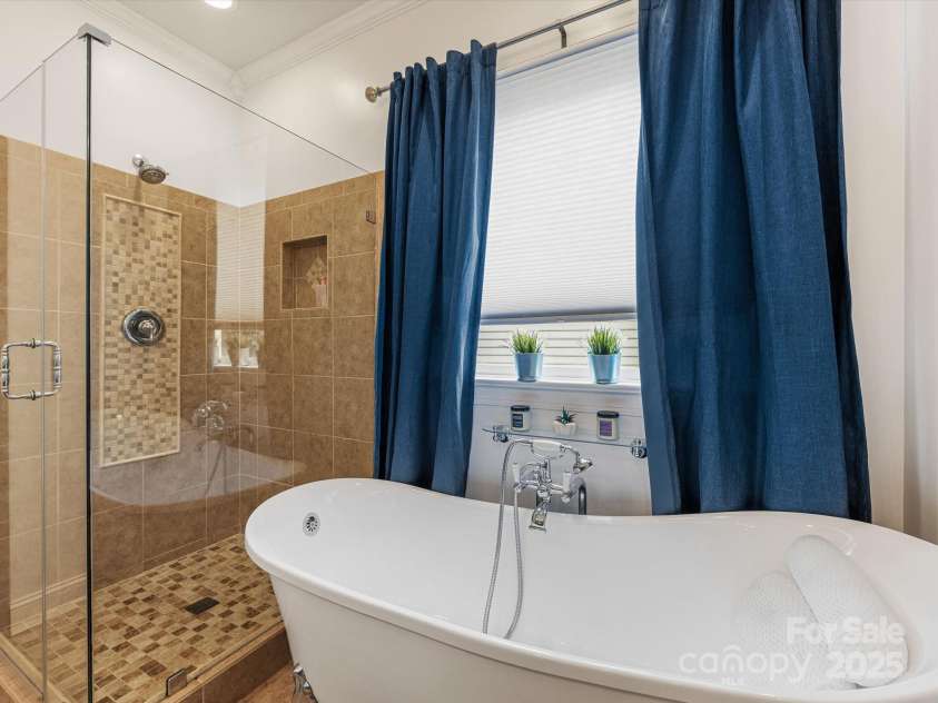 15313 Moate Court, Huntersville, NC 28078.  MLS# CAR4259670, YatesRealty ID 14896. 