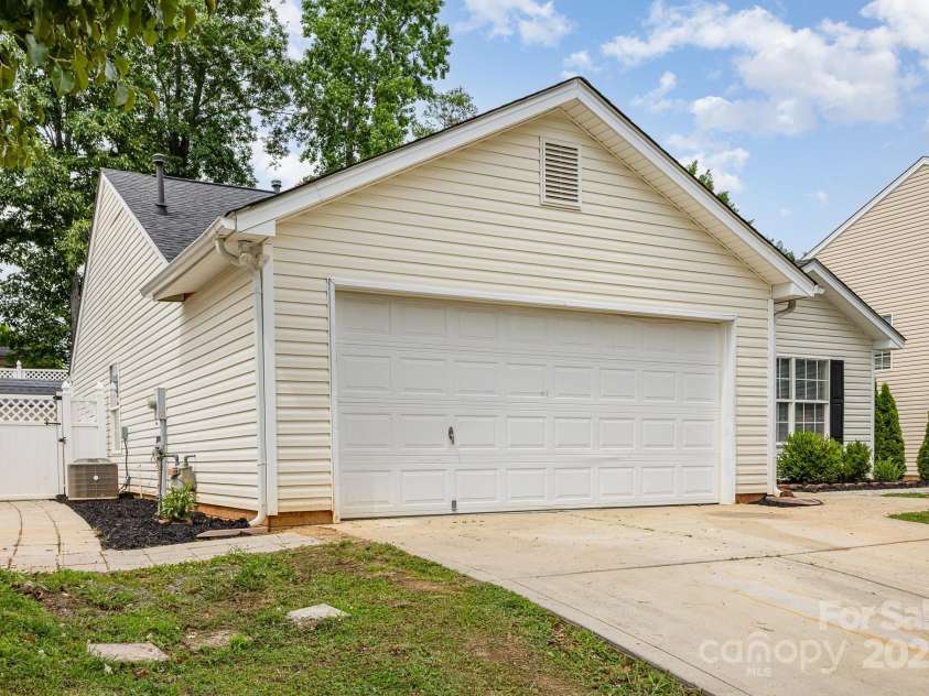 1776 Baylor Drive, Rock Hill, SC 29732.  MLS# CAR4260611, YatesRealty ID 14897. 