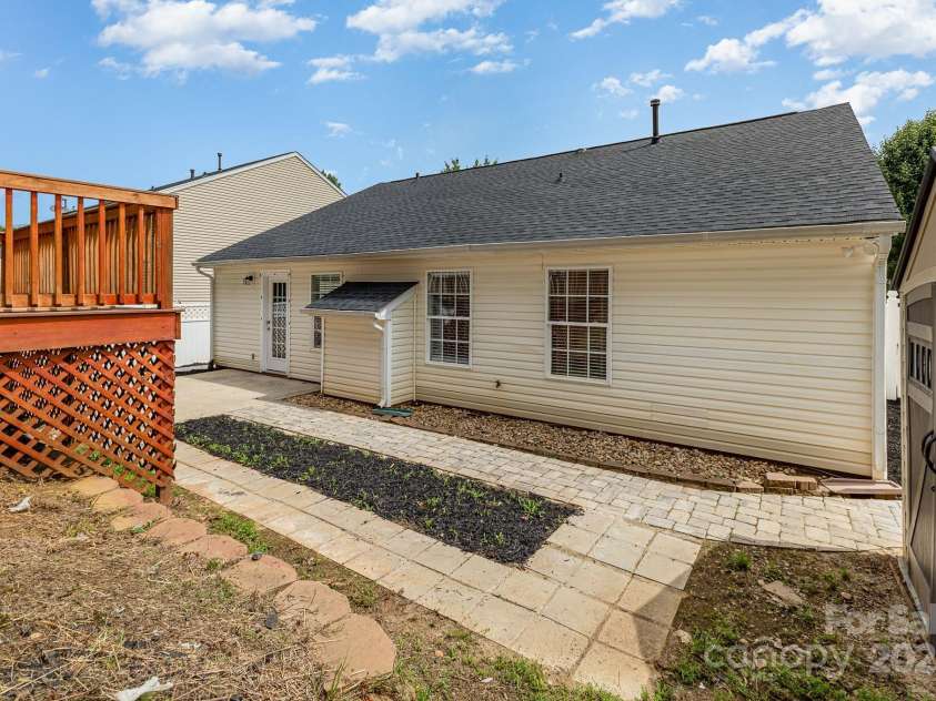 1776 Baylor Drive, Rock Hill, SC 29732.  MLS# CAR4260611, YatesRealty ID 14897. Pavers patio