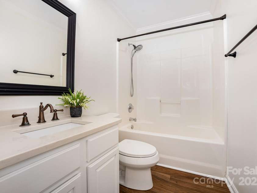 1776 Baylor Drive, Rock Hill, SC 29732.  MLS# CAR4260611, YatesRealty ID 14897. Secondary bathroom