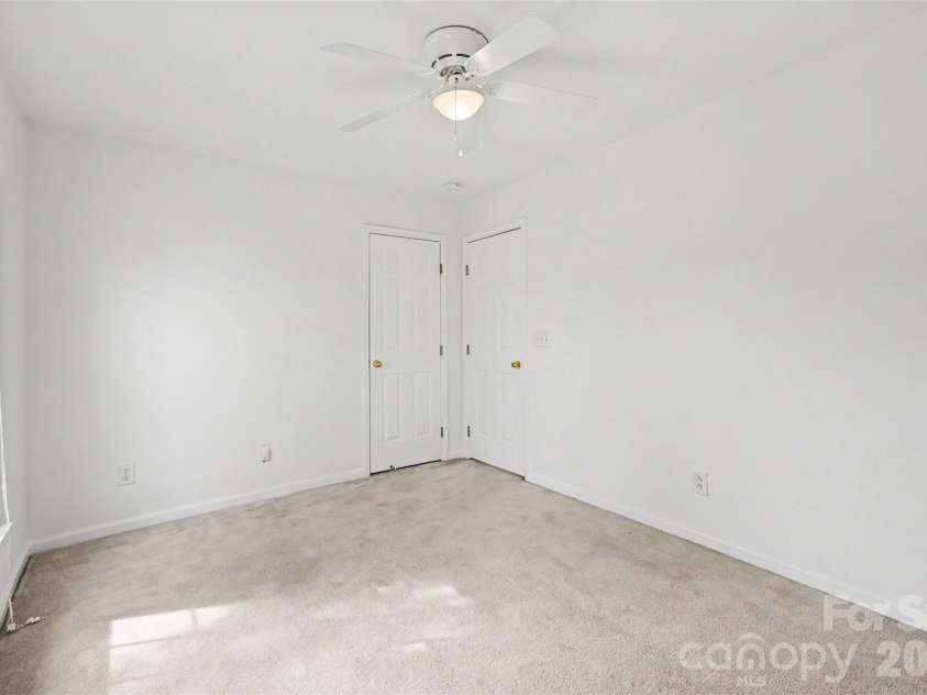 5041 Prosperity Ridge Road, Charlotte, NC 28269.  MLS# CAR4368061, YatesRealty ID 14898. 