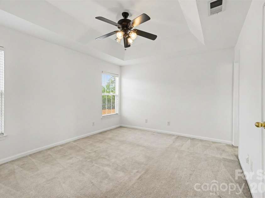 5041 Prosperity Ridge Road, Charlotte, NC 28269.  MLS# CAR4368061, YatesRealty ID 14898. 